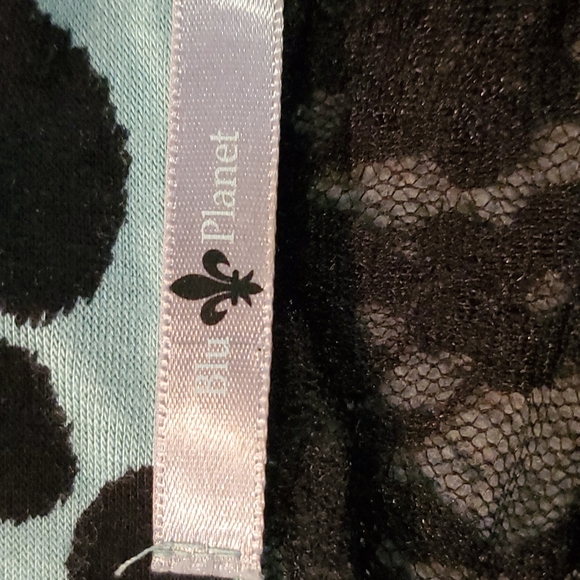 Blu planet shirt size S/M - Picture 5 of 7